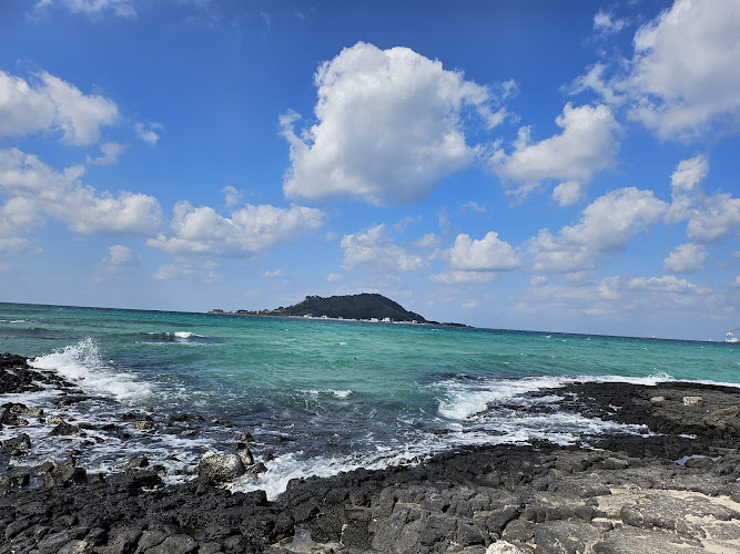 Hyeopjae Beach