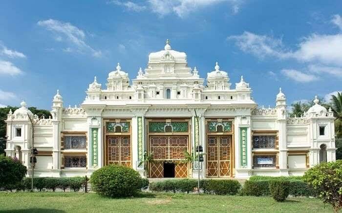 Jaganmohana Palace (Sri Jayachamarajendra Art Gallery) And Auditorium
