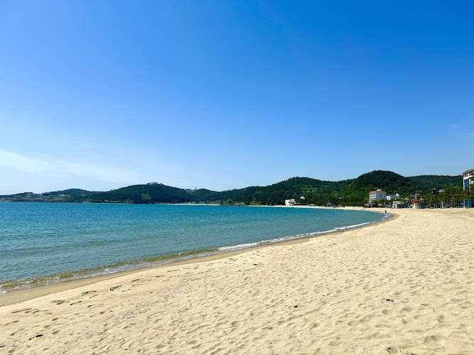 Jinha Beach