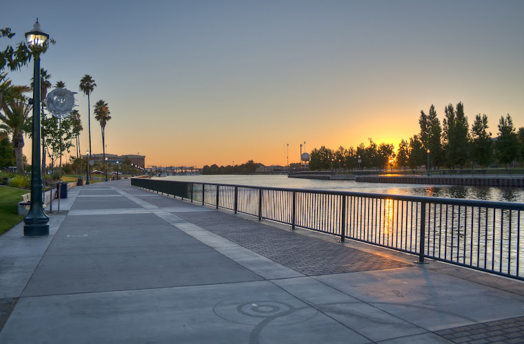 Joan Darrah Promenade