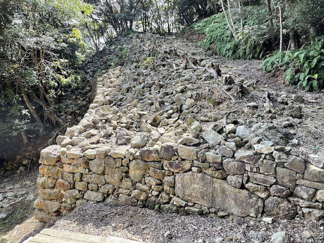 Kaneda Fortress Ruins