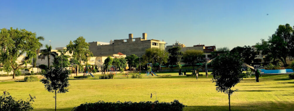 Kashmir Park(Charbagh Park) Travel Forum Reviews