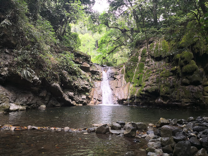 Kinabuan Falls