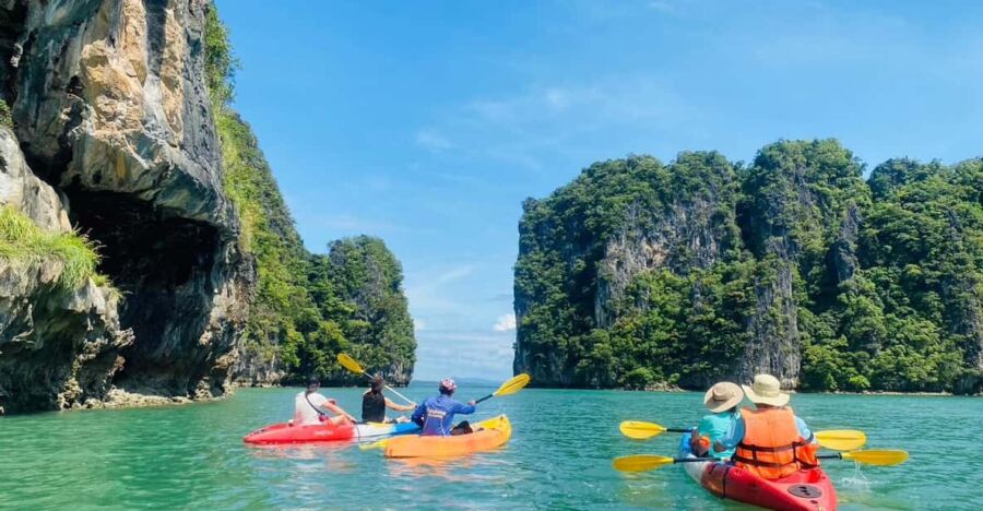 Kayaking in Ko Lanta