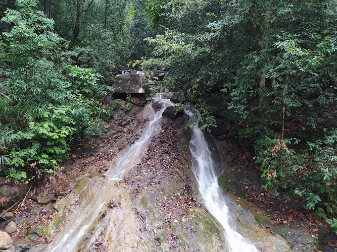 Kosgahadola Falls