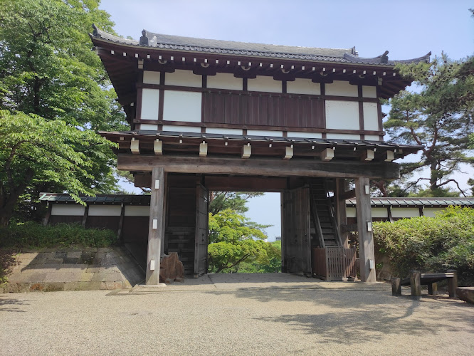 Kubota Castle Front Gate
