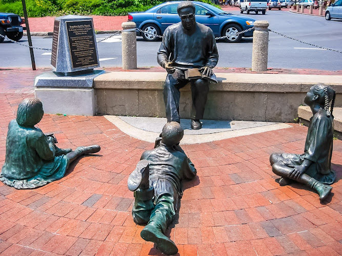 Kunta Kinte - Alex Haley Memorial