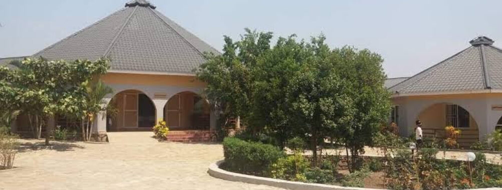 LAVIC COUNTRY RESORT, ADJUMANI. Travel Forum Reviews