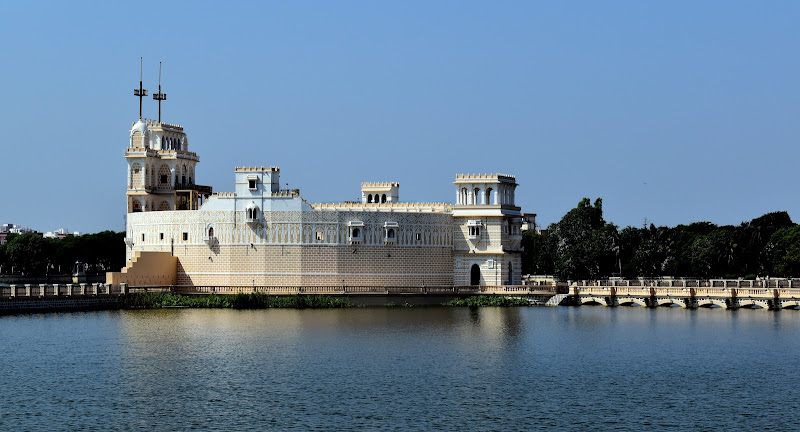 Lakhota Palace and Museum