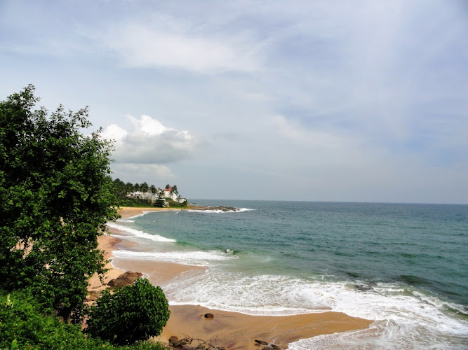 Lakshawaththa Beach