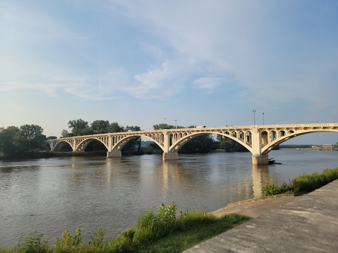 Lincoln Memorial Bridge