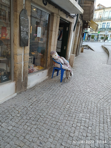 Livraria Traga-Mundos