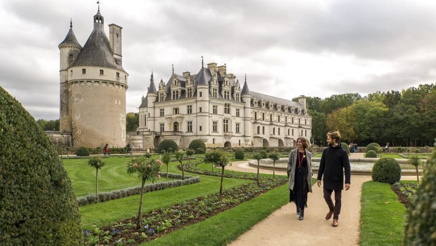 Tourists at Loire Valley Châteaux