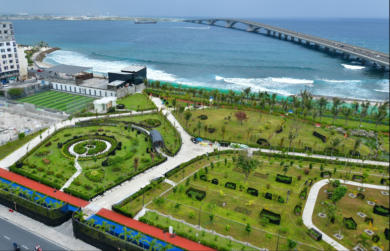 Lonuziyaaraiy Park
