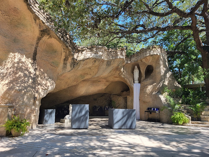 Lourdes Grotto & Tepeyac de San Antonio
