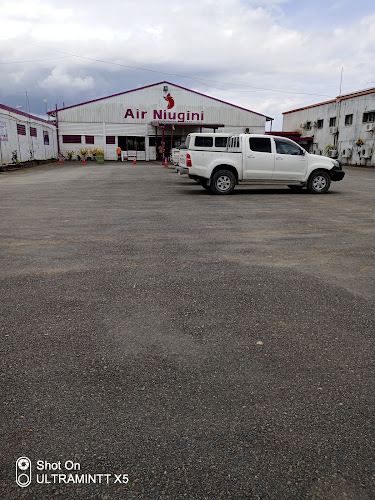 Madang Airport AYMD to riwo
