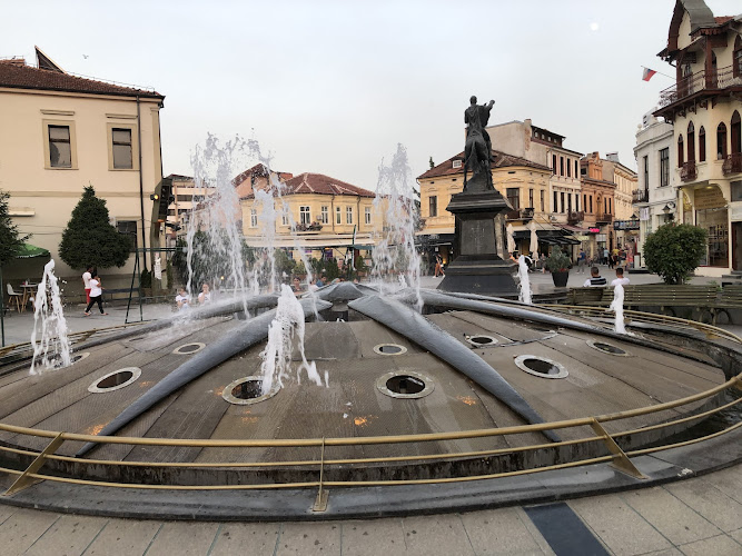 Magnolia Square