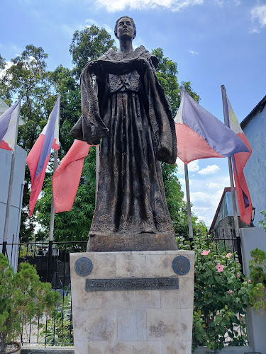 Marcela Agoncillo Monument