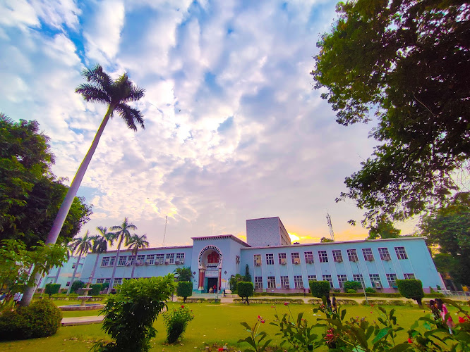 Maulana Azad Library