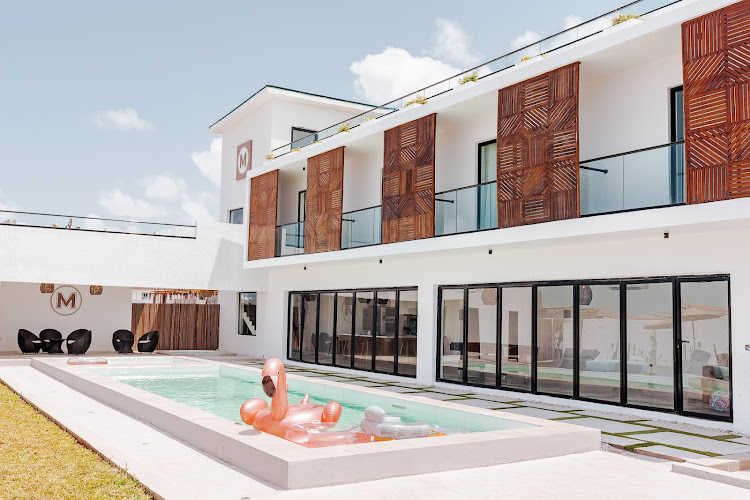 Mera Mera Lagos – Beach House