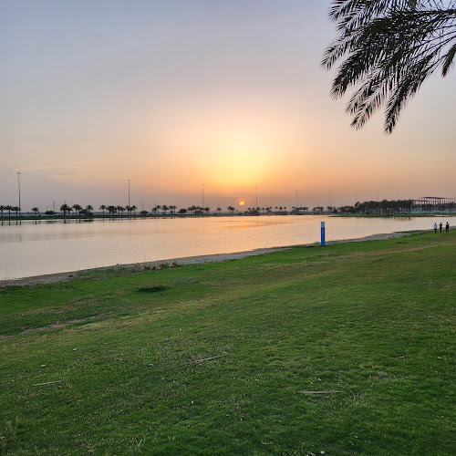 Modon Lake Park