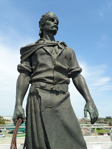 Monument to Laçador