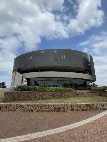 Monumento e Centro de Interpretação da Matola avenida