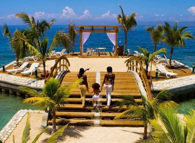 Moulin Sur Mer Beach Resort