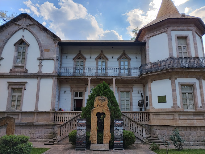 Museo de Arte Contemporáneo Alfredo Zalce (MACAZ)
