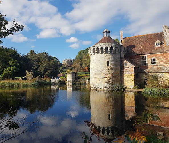 National Trust - Scotney Castle