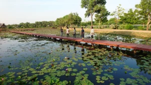 Nong Han Chaloem Phra Kiat Park