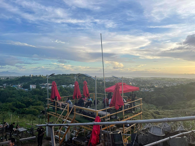 OVERLOOKING (Manggahan)