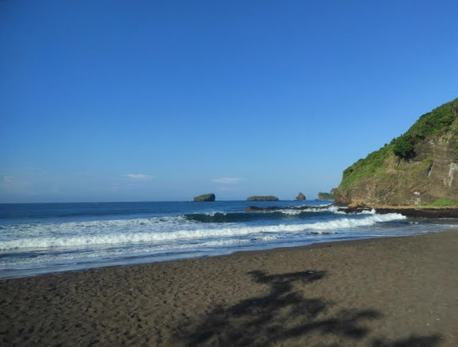 Pantai Watu Ulo