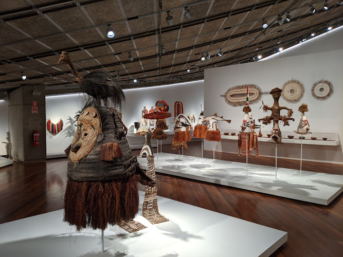 Papua New Guinea National Museum & Art Gallery