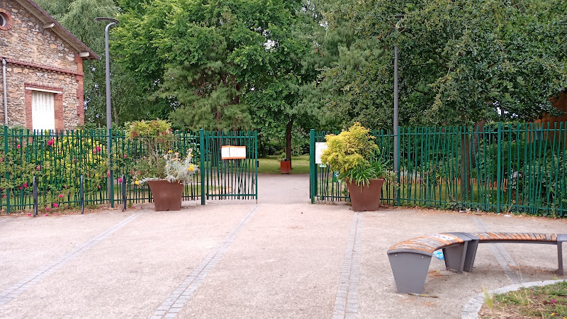 Parc Émile Zola - Entrée avenue Pierre Gastaud