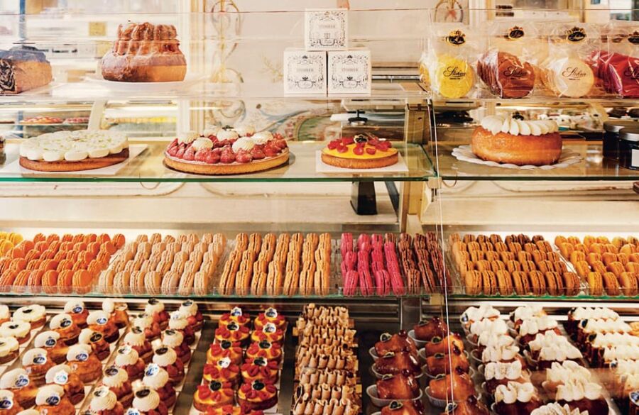 Paris sweets and desserts at a food tour