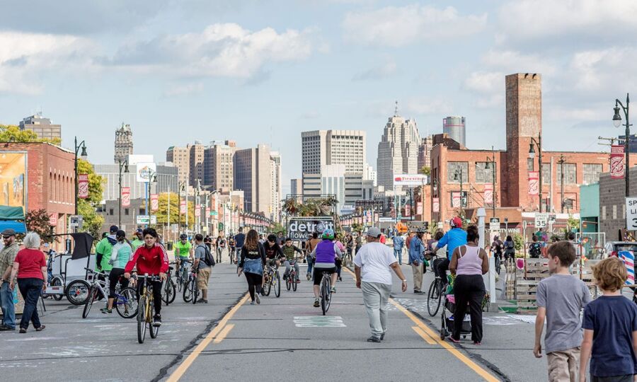 People at the Detroit Street