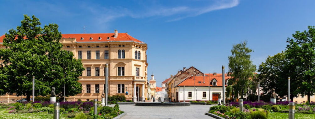 Perivoj hrvatskih velikana - Rondel učenika gimnazija u Osijeku Travel Forum Reviews