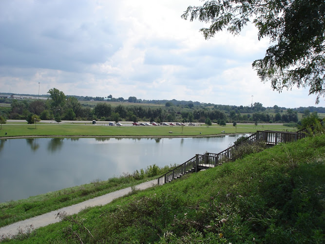 Petros Lake Park