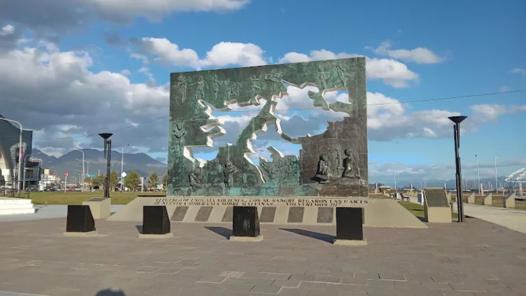 Plaza Islas Malvinas
