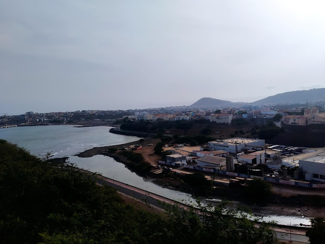 Praia Negra