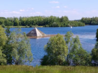 Pyramide de l'Axe Majeur Travel Forum Reviews