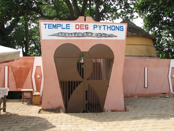 Pythons Temple