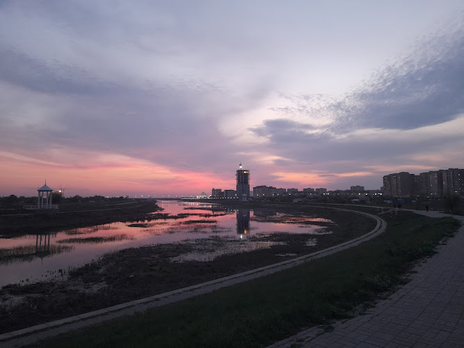 Right Embankment