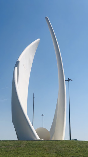 Sail Monument