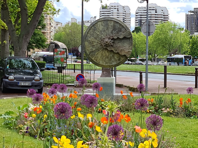 Sculpture en hommage à Laurent-Fignon