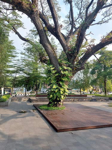 Sekartaji Park