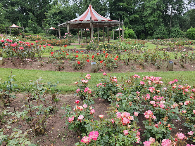 Sir Thomas and Lady Dixon Park