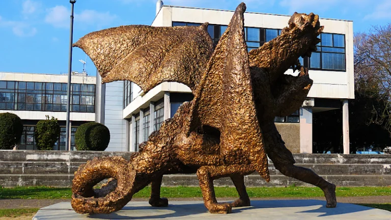 Skulptura Zmaj