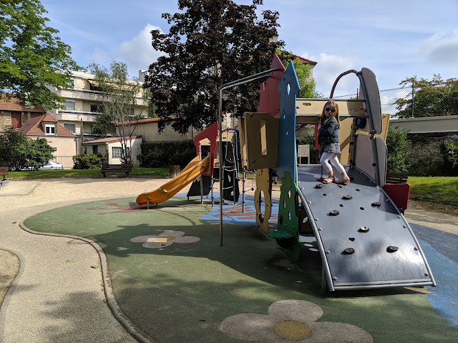 Square Emile Zola - aire de jeux